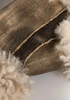 Sandy Gloves - Antique Gold