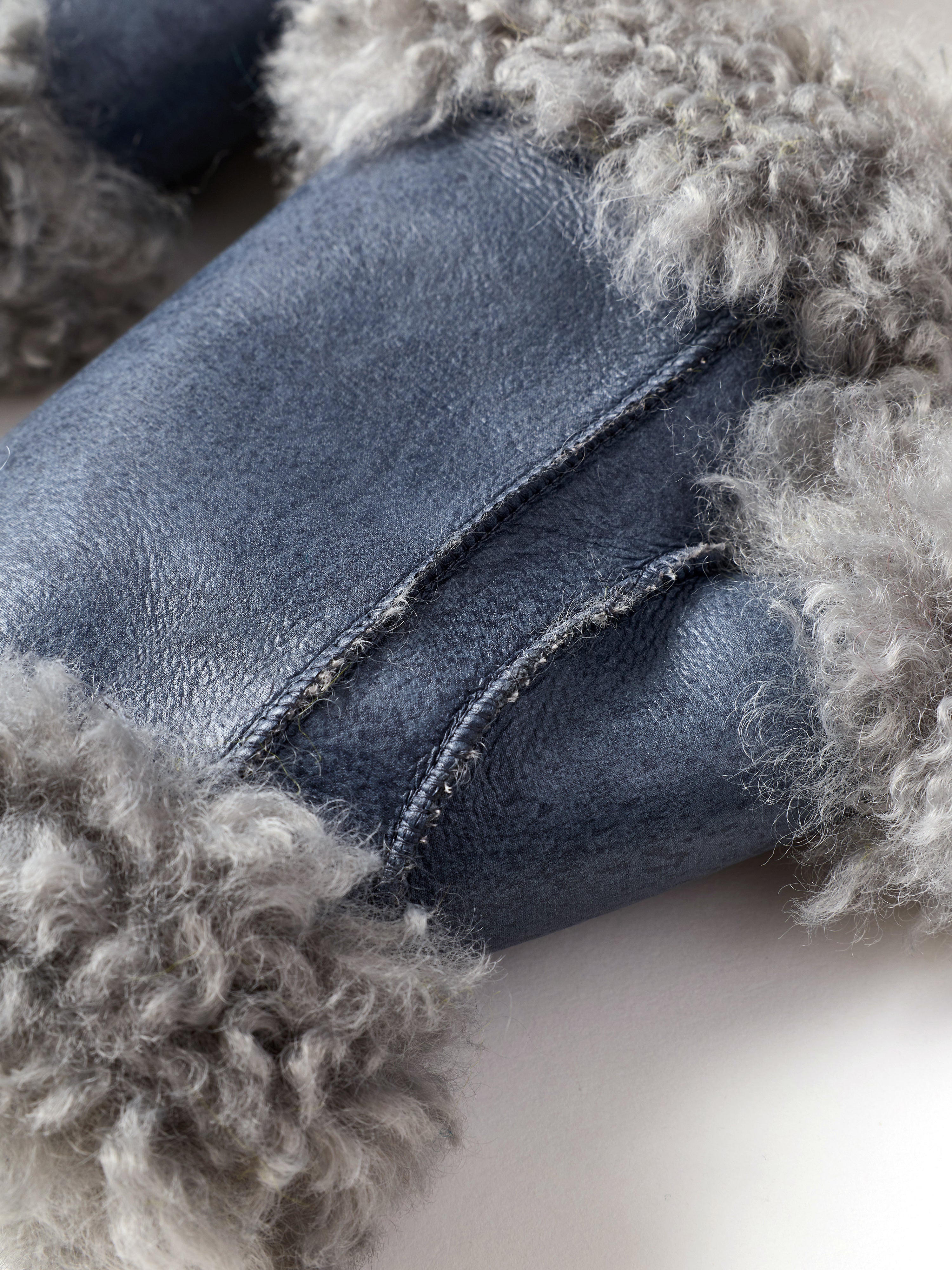 Sandy Gloves - Blue Grey