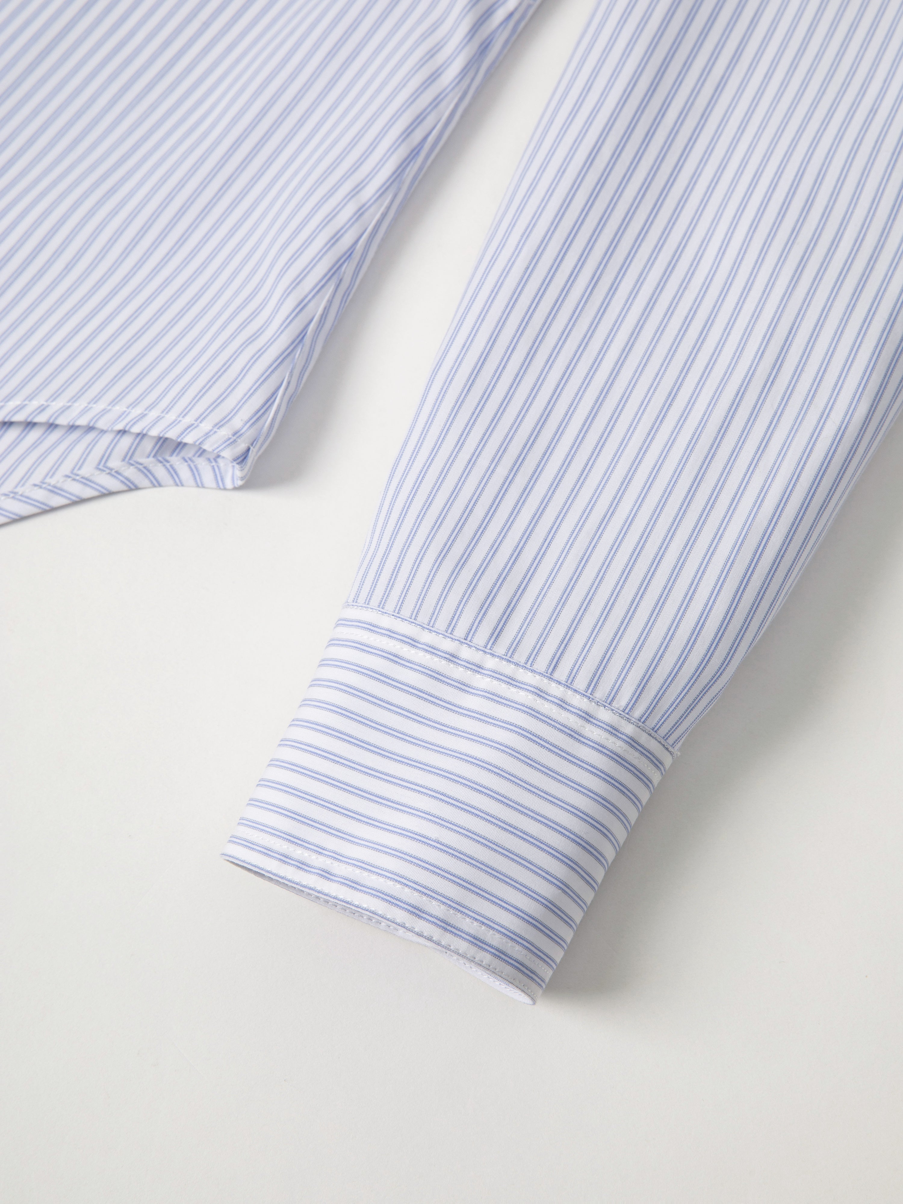 Jakke Women's Crest Shirt - Blue/White