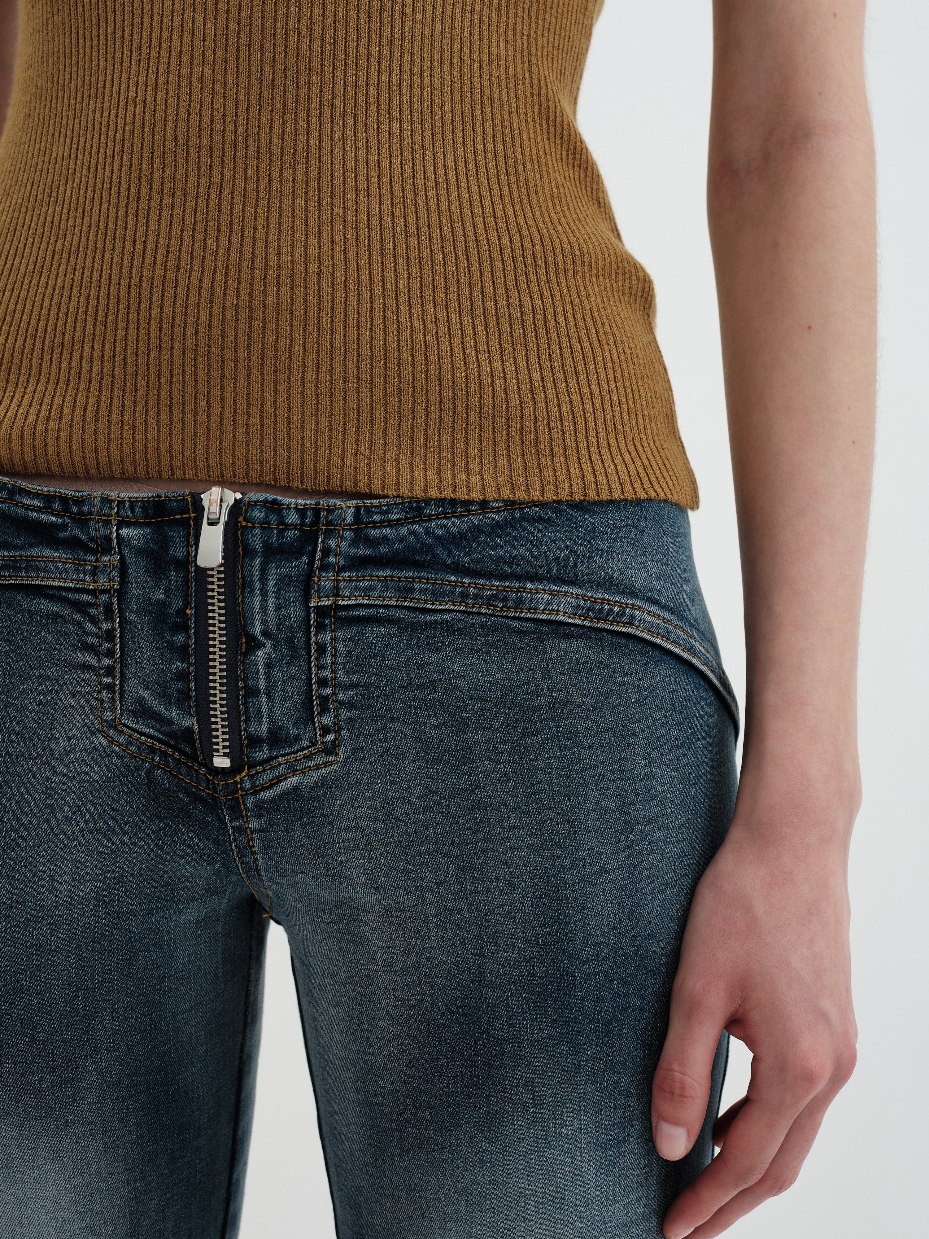 Twin Collar Top - Medallion